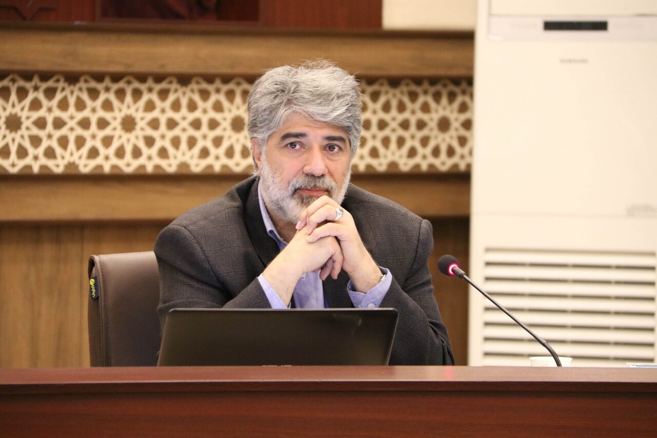 شهردار شیراز مشاوران خود را از میان افراد دارای تجربه کافی در حوزه مدیریت شهری انتخاب کند