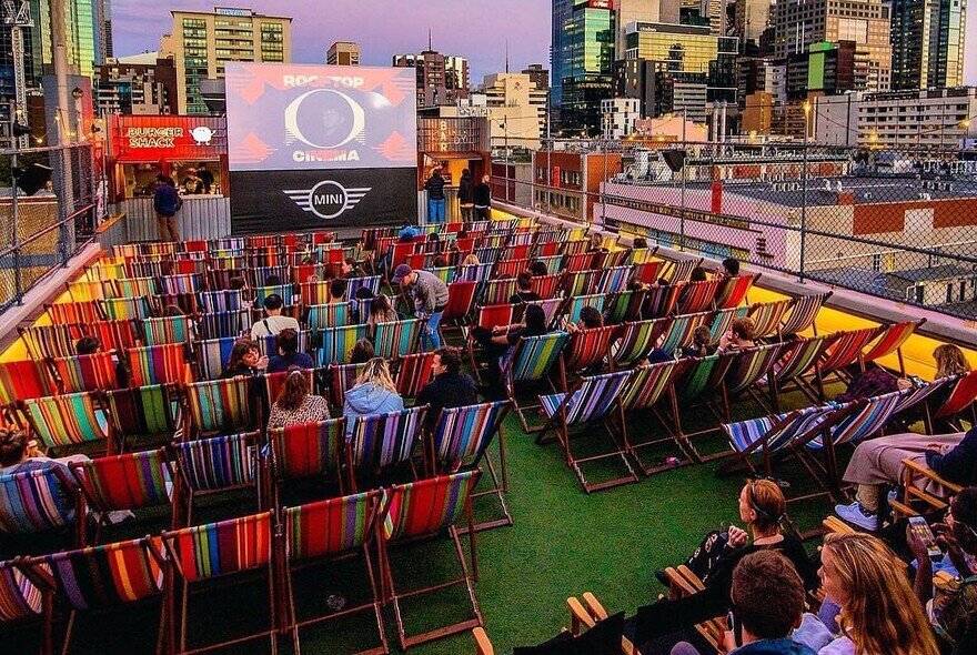 تغییر کاربری خلاقانه پشتبامها برای بهبود کیفیت زندگی شهری