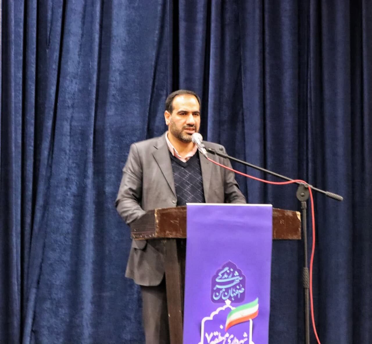 بیان دغدغه مدیران بیش از ۷۰ مجتمع مسکونی با مدیر منطقه ۷ اصفهان