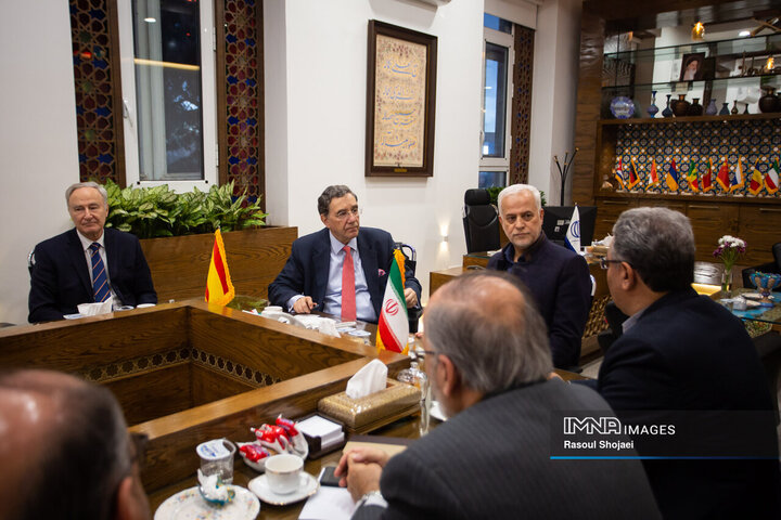 دیدار شهردار اصفهان و سفیر اسپانیا در ایران