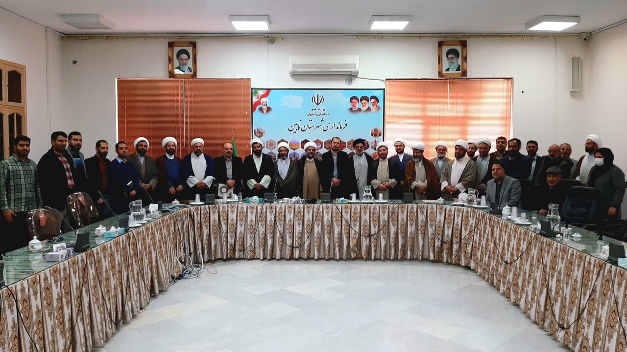 همه باید برای انتخابات تلاش کنیم