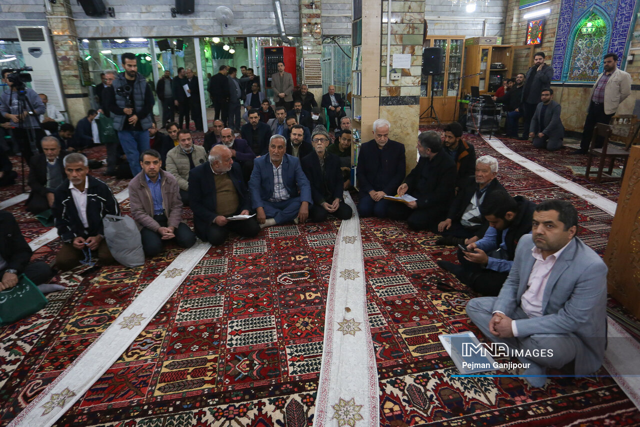 اهالی منطقه ۳ در دیدار مجدد با شهردار اصفهان چه گفتند؟