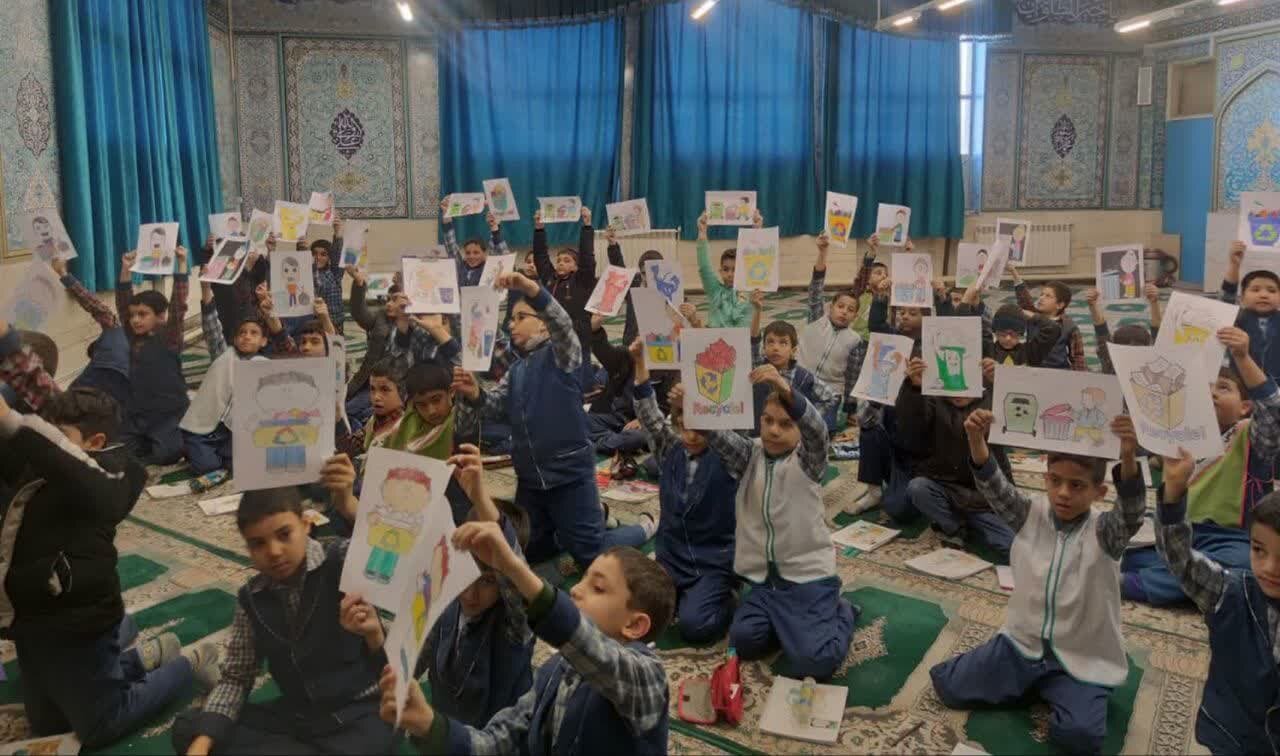 ارائه آموزش‌های مدیریت پسماند به دانش‌آموزان در منطقه ۱۰ اصفهان