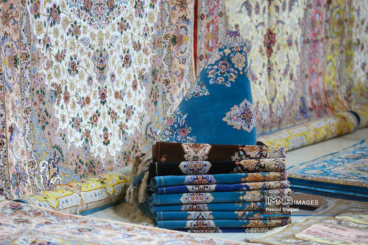 گره در گره‌های فرش دستباف ایرانی