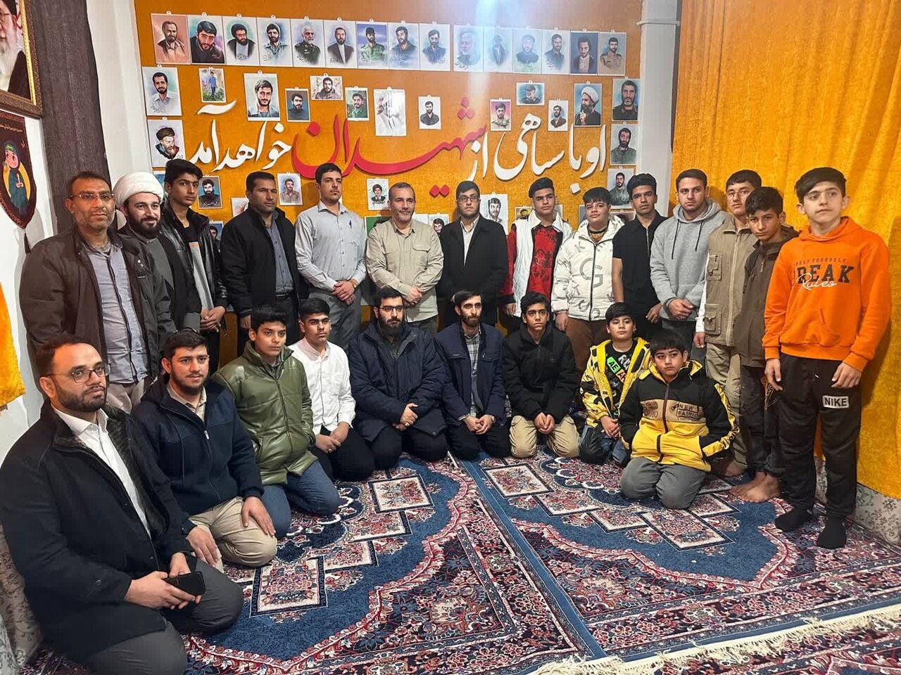 دیدار صمیمانه استاندار کرمانشاه با نوجوانان و جوانان فعال در محلات