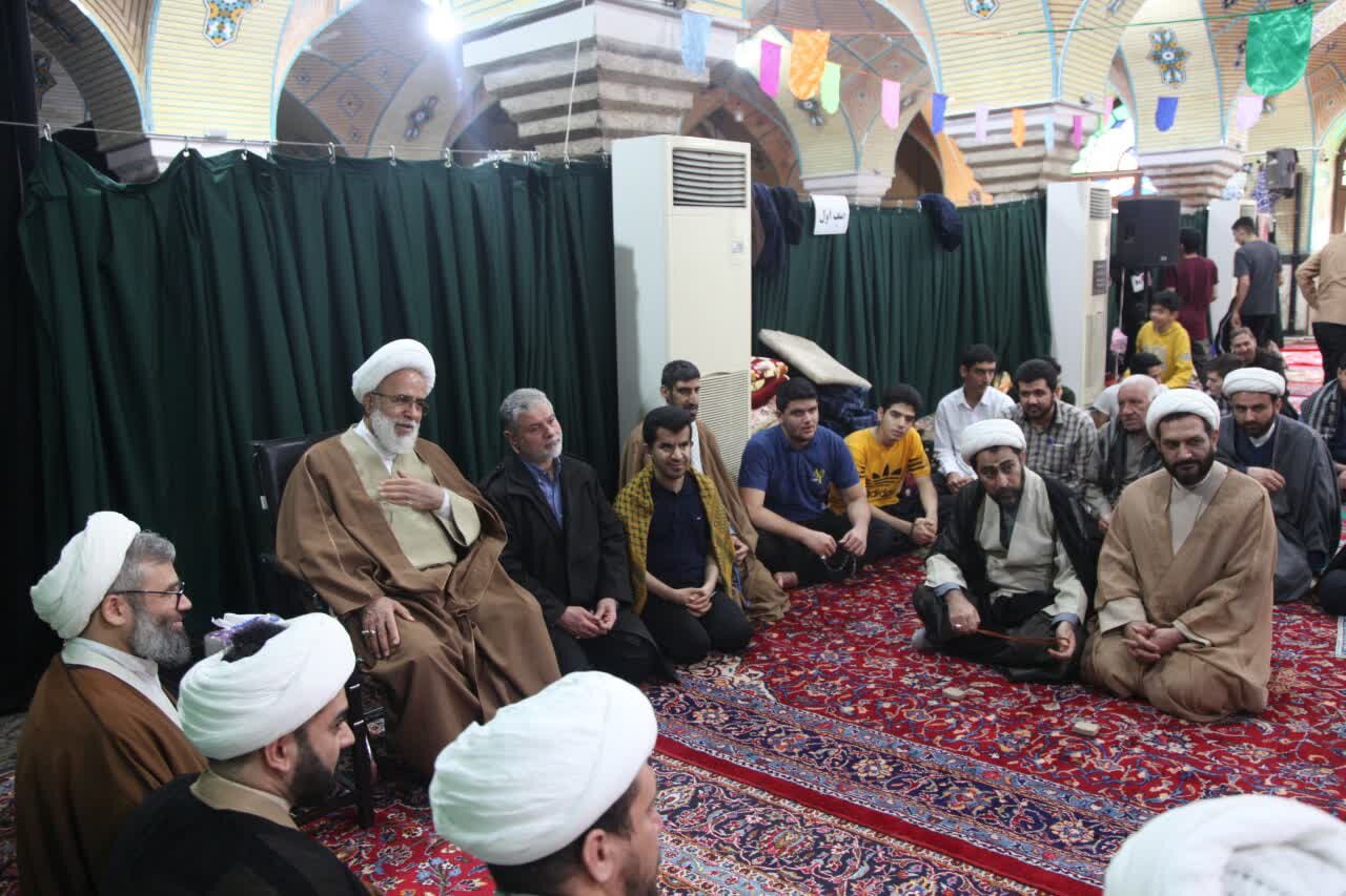 اعتکاف فرصتی ویژه برای مؤمنان است