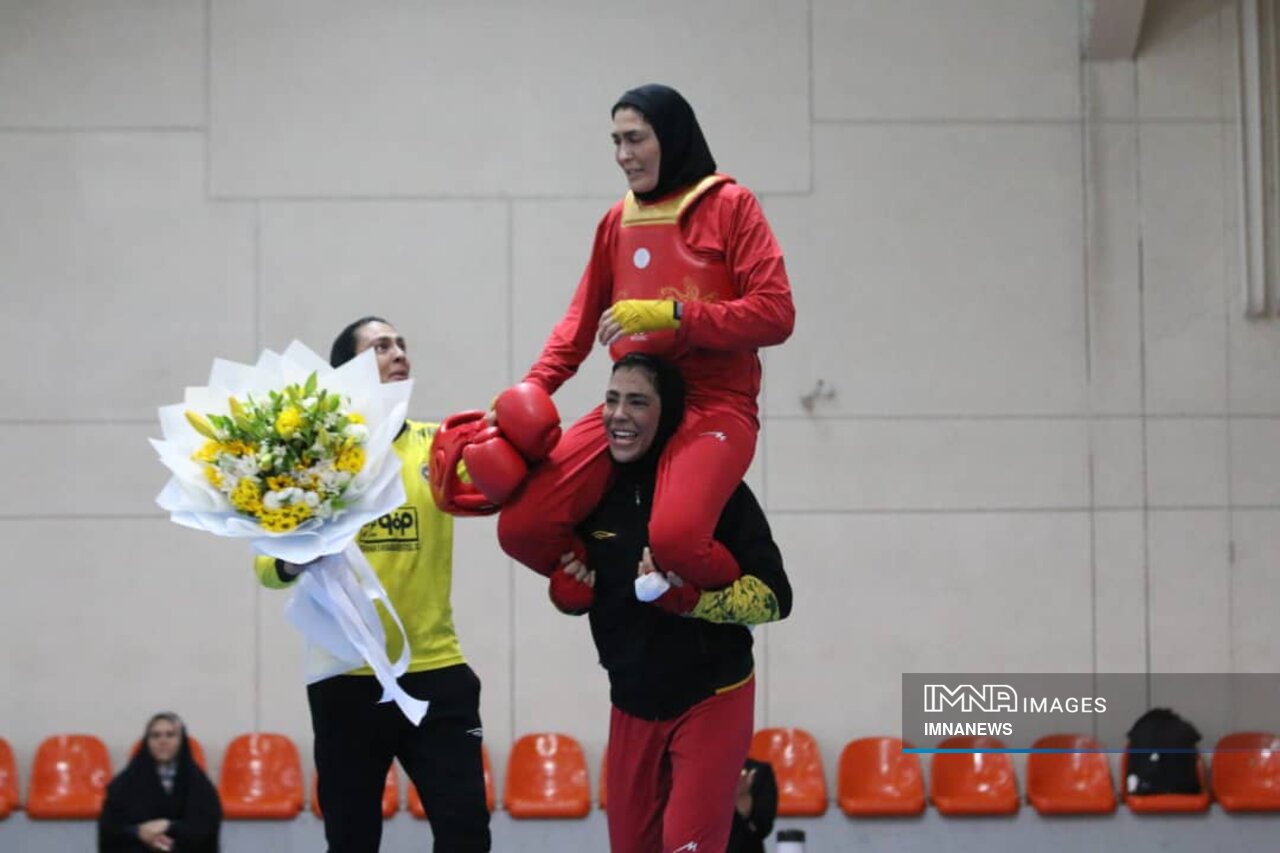 پنجمین قهرمانی ووشو بانوان سپاهان در لیگبرتر با چاشنی خداحافظی الهه منصوریان از رینگ