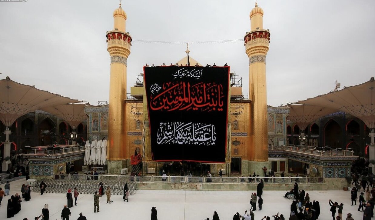 خانه پدری در عزای عمه سادات سیاهپوش شد + عکس و فیلم