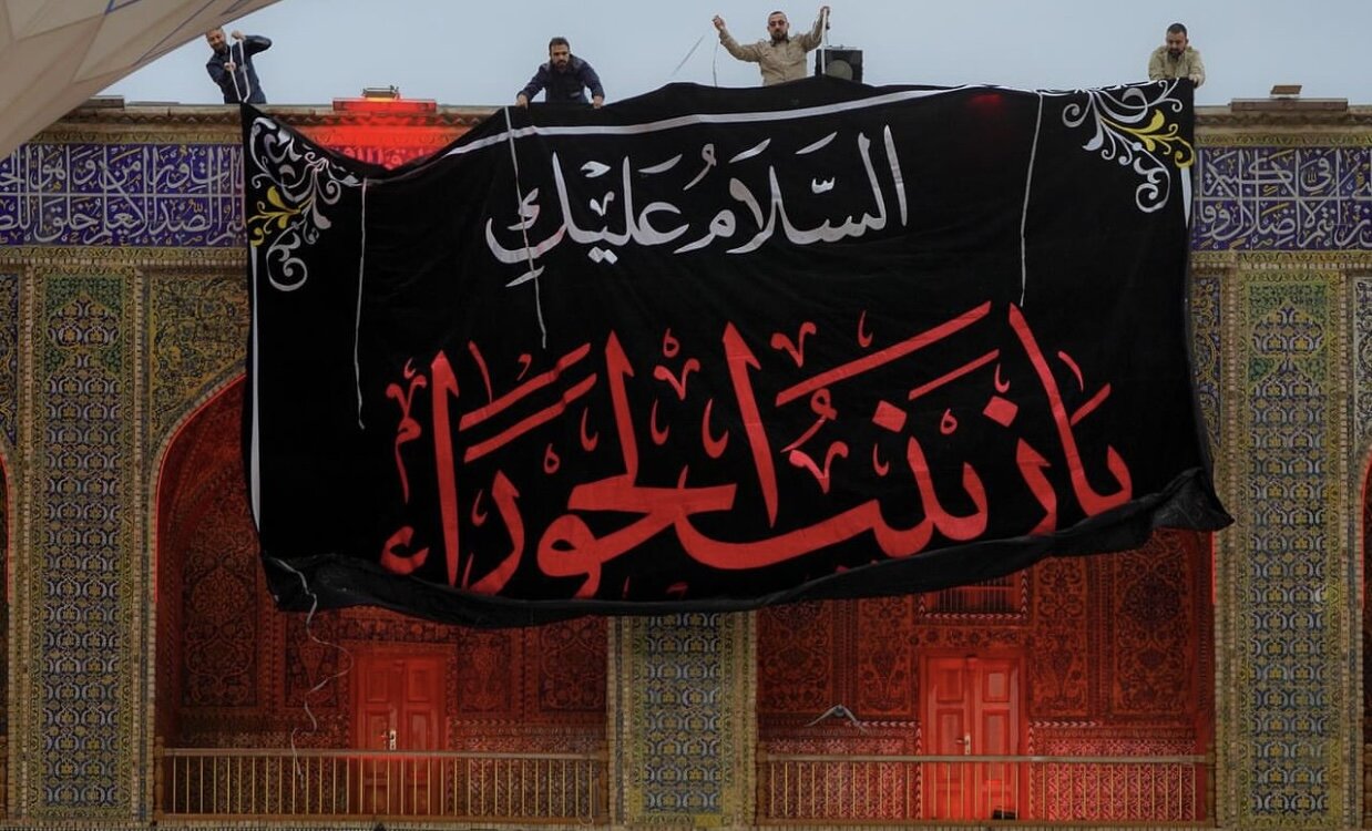 خانه پدری در عزای عمه سادات سیاهپوش شد + عکس و فیلم