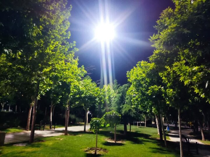 بهره‌برداری از فاز نخست روشنایی فضای سبز شهرک صفائیه در منطقه ۱۰ اصفهان