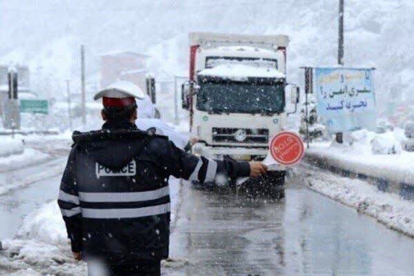 راه ارتباطی ۲۳ روستای آذربایجان‌شرقی همچنان مسدود است