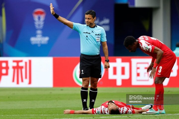 فغانی بازی النصر - کاوازاکی را قضاوت می‌کند