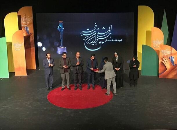 هنرمندان یزدی‌ در بخش فراگیر جشنواره تئاتر فجر خوش درخشیدند