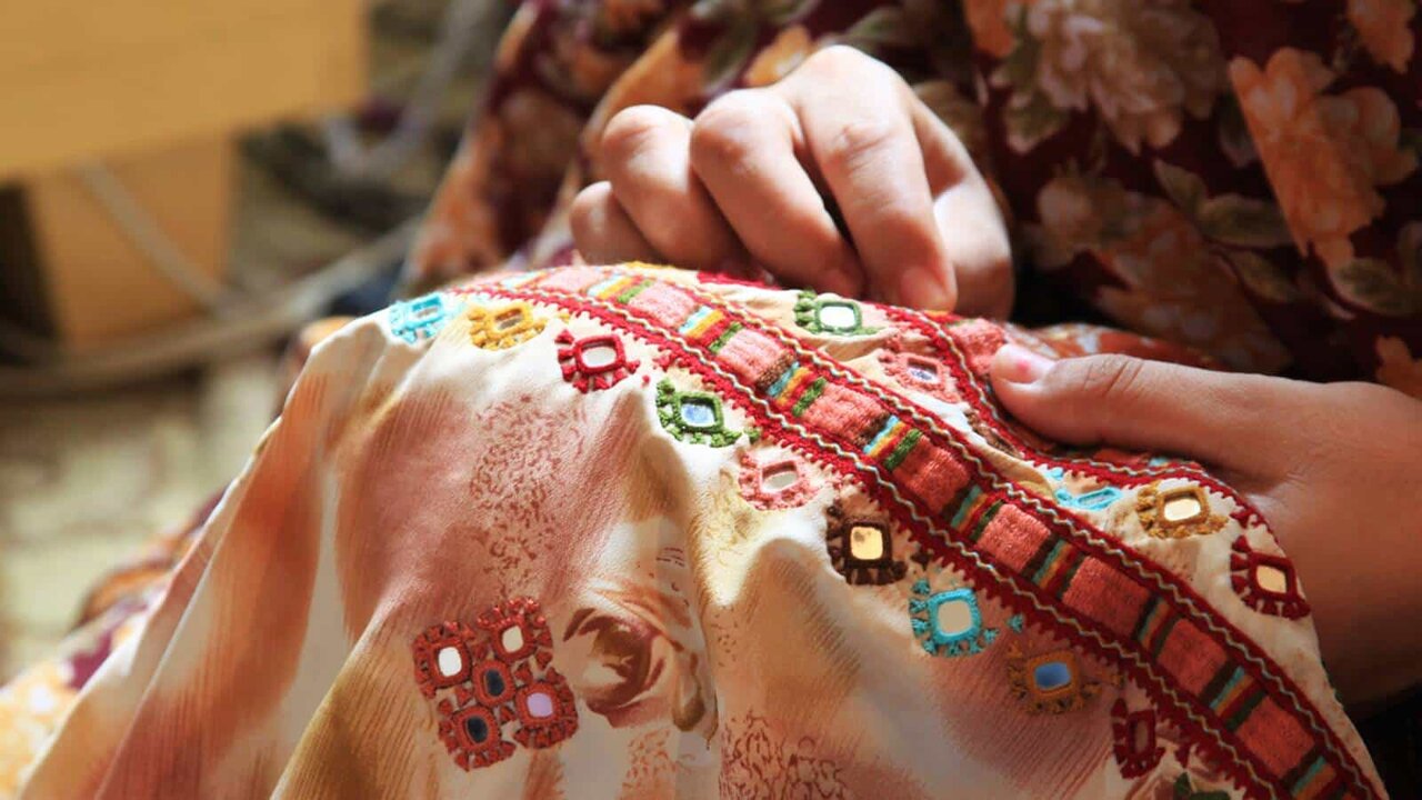 جهان، میزبان هنرهای هزار رنگ ایران