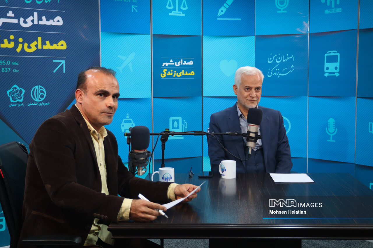 بهبود شرایط حملونقل درونشهری اصفهان با افتتاح جایگاه شارژ خودروهای برقی