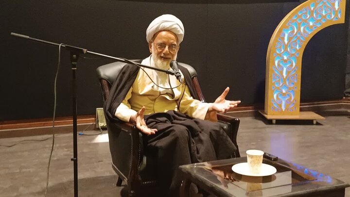امام خمینی (ره) ایران را به کشوری مستقل و قوی تبدیل کرد