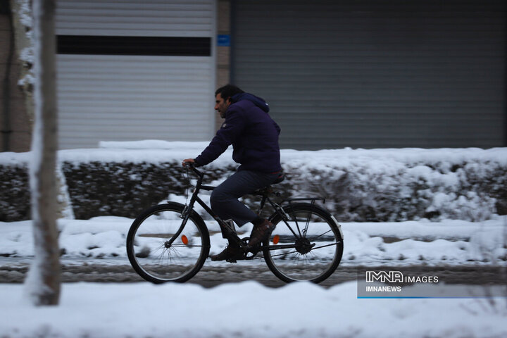 چهره برفی اراک