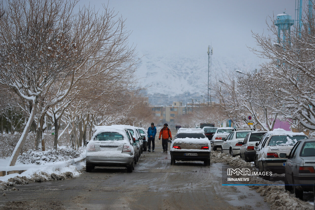 آخرین وضعیت جاده‌های کشور؛ امروز پنجشنبه ۲۶ بهمن / بارش برف و باران در جاده‌های ۱۱ استان