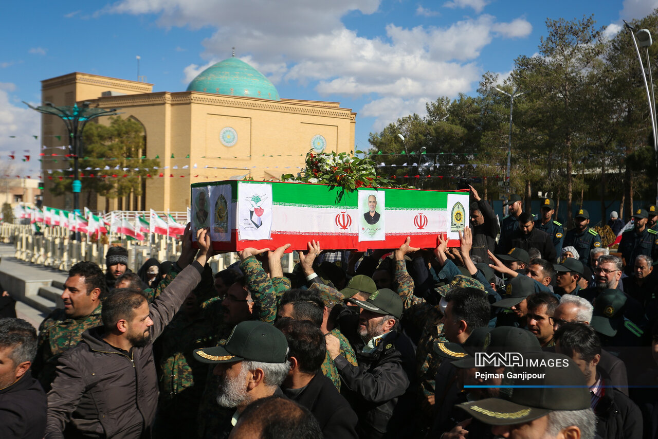 تشییع دو جانباز شهید دوران دفاع مقدس در اصفهان