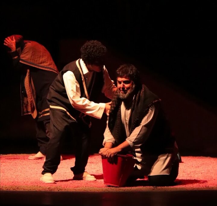 هجدهمین جشنواره بین‌المللی تئاتر کردی سقز آغاز شد