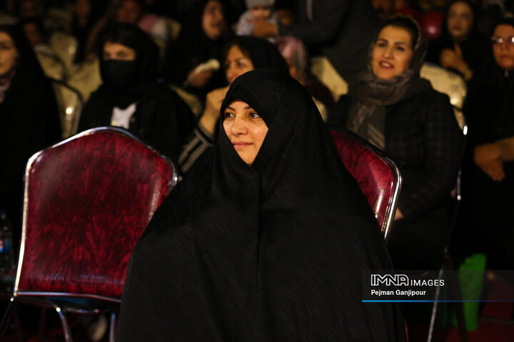 دومین شب جشن دهه فجر خانواده اتوبوسرانی اصفهان