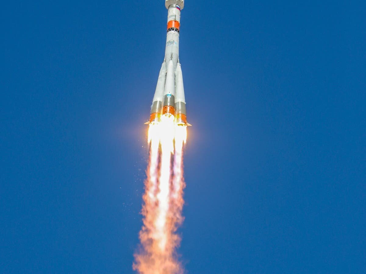 پرواز سیمرغ و احیای «امید» در بیکران