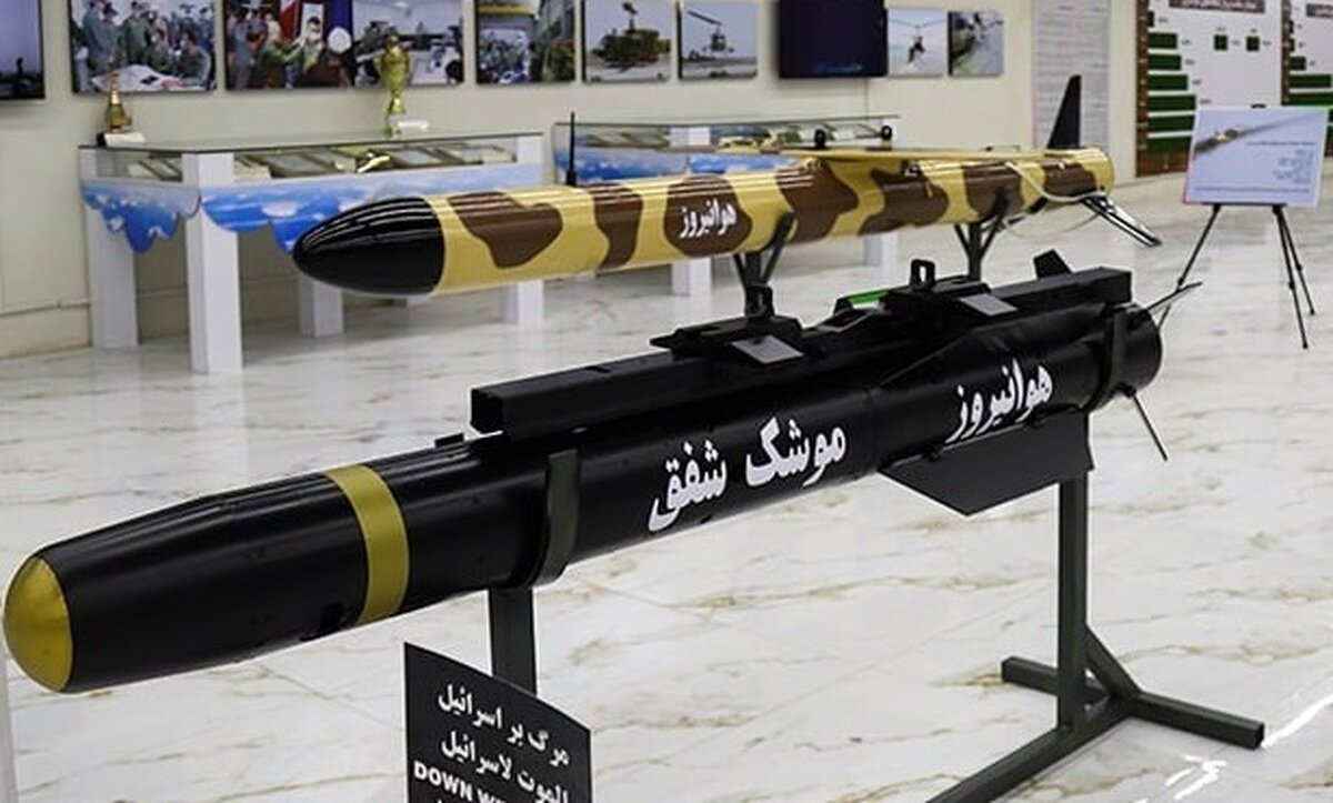 رونمایی از موشک هواپایه ضدزره «شفق» و دوربین هواپایه «یوسف» هوانیروز