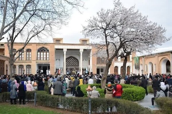 سرزمین جشنها، رنگها و آوازها شما را فرامیخواند