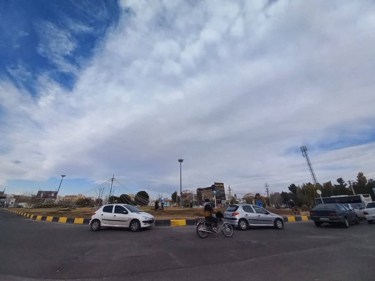 تغییرات میدانها در قم؛ کاهش عرض معابر یا ساماندهی تردد؟