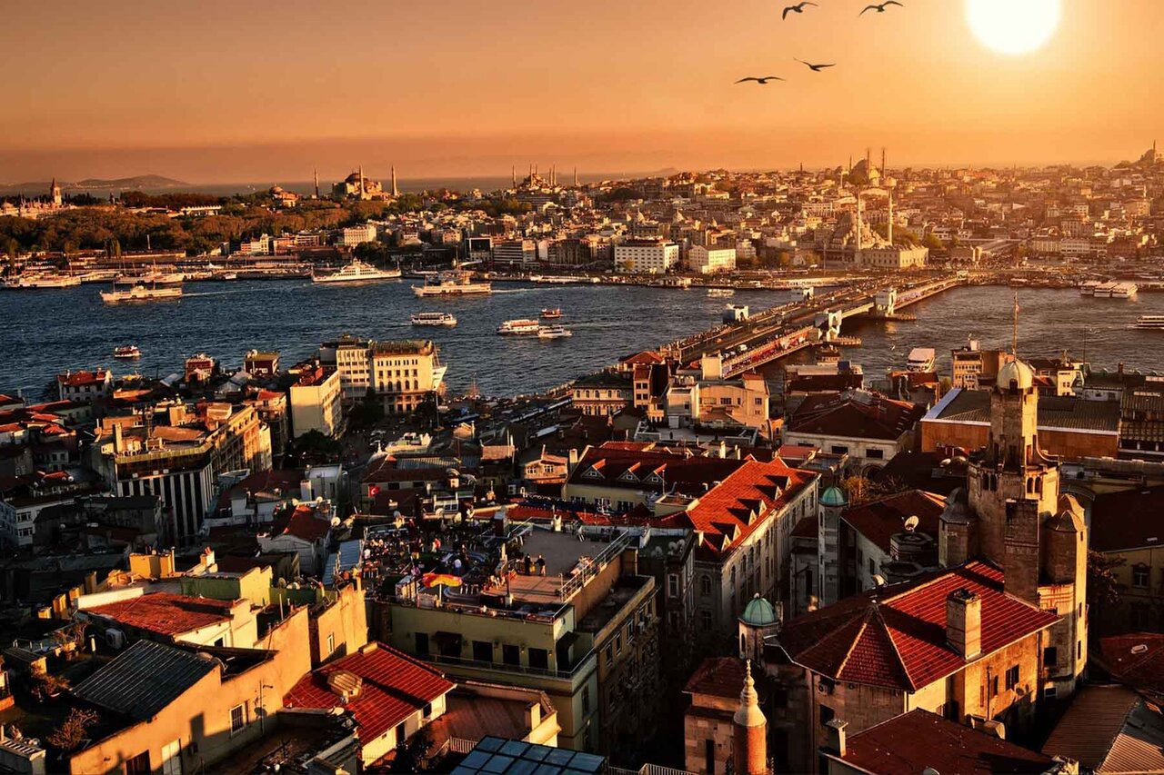 پرفروشترین ماه برای بلیط هواپیما تهران استانبول