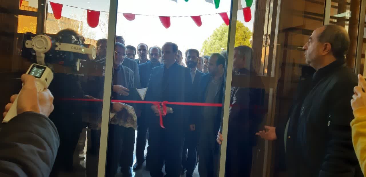 صدور ۱۰ میلیون کارت ملی معوقه / حذف فیزیک گواهیهای ولادت و فوت