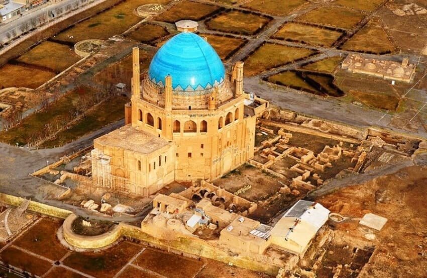 بازآفرینی تاریخ در سرزمین شگفتی‌ها / میراث فرهنگی زنجان مرمت می‌شوند