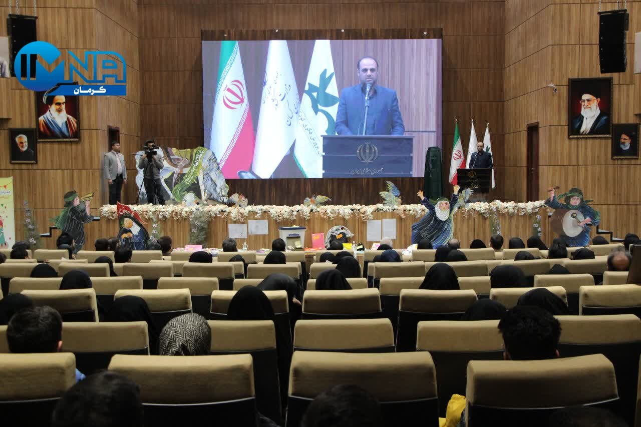 یادبود ۳۲ فرشته در یادواره «گنجشک های ناتمام» کرمان