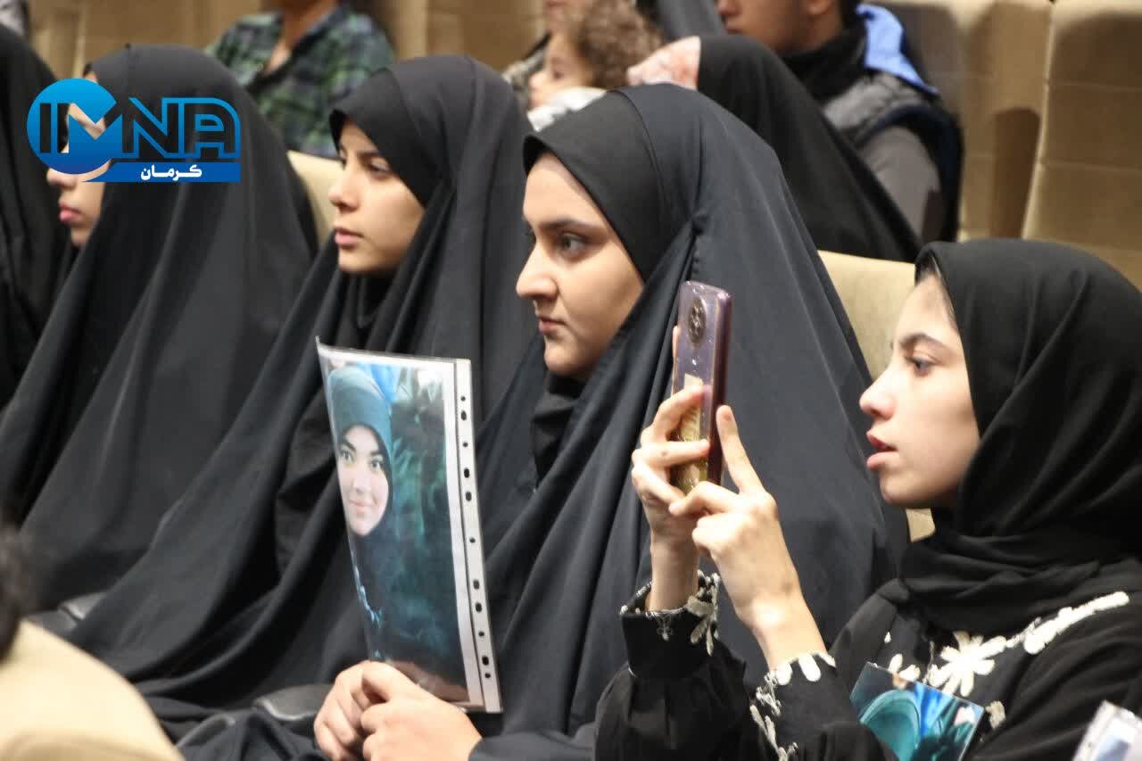 یادبود ۳۲ فرشته در یادواره «گنجشک های ناتمام» کرمان