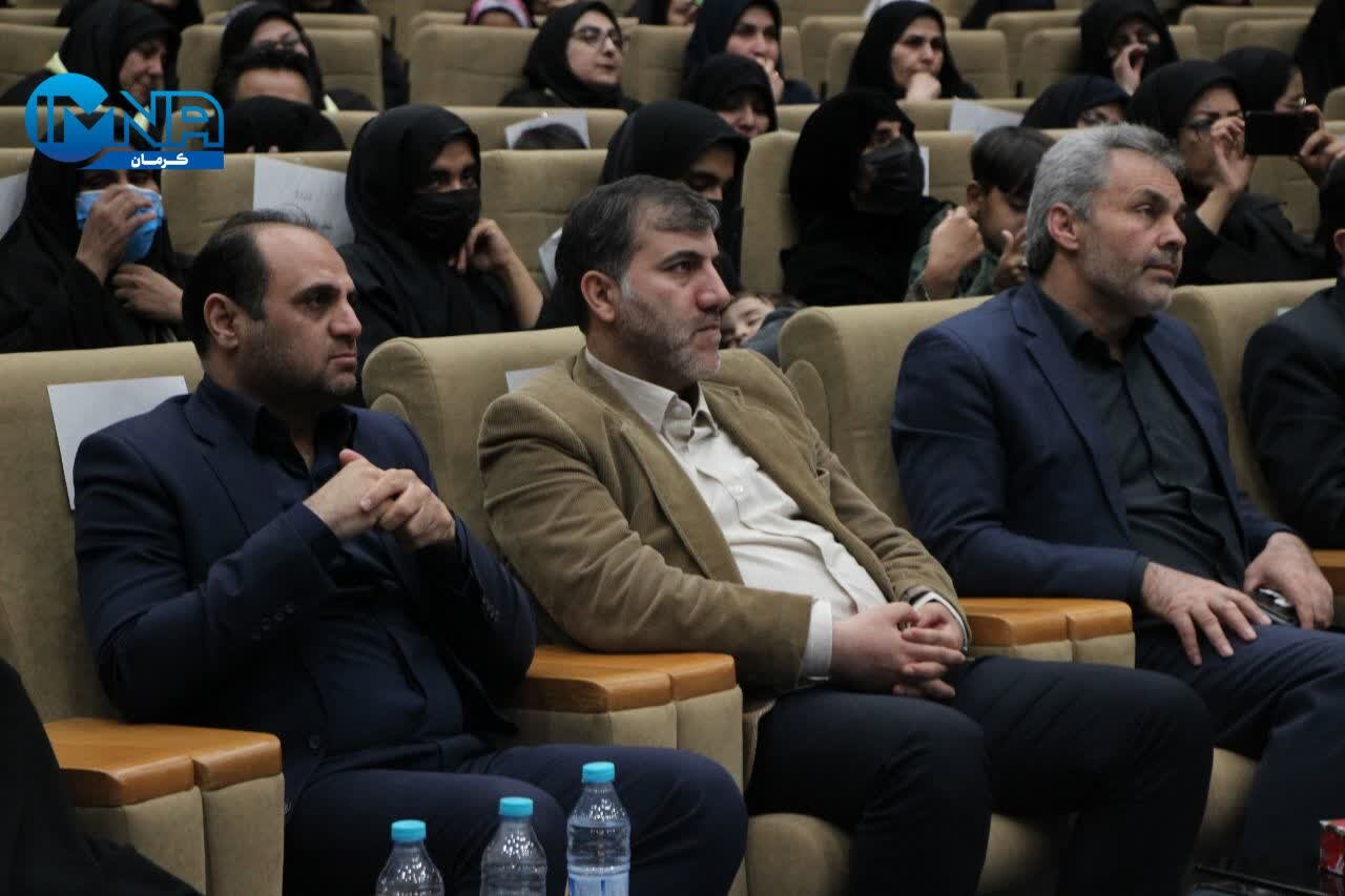 یادبود ۳۲ فرشته در یادواره «گنجشک های ناتمام» کرمان