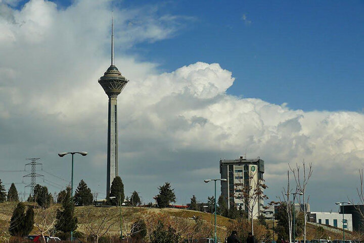 وضعیت آلودگی هوای تهران امروز جمعه ۲۴ فروردین ۱۴۰۳ + شاخص به تفکیک مناطق