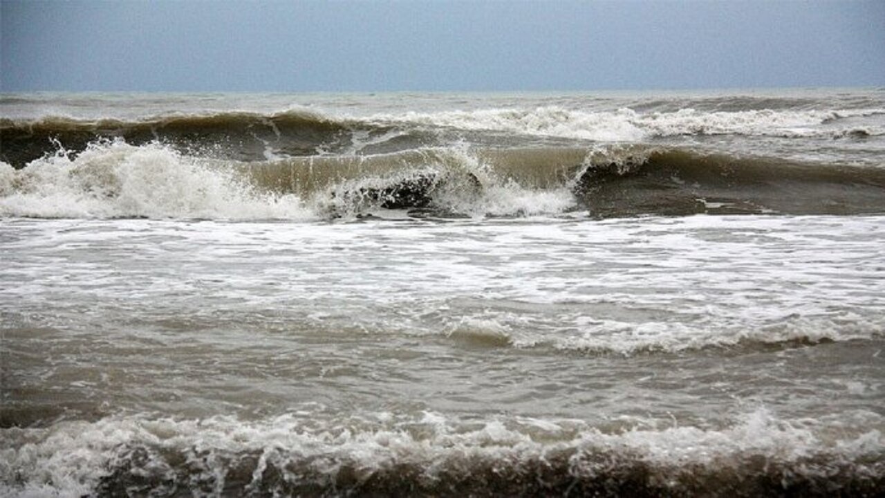وزش باد در مناطق جنوبی شدت می‌گیرد / احتمال غرق‌شدگی شناگران و شناورها وجود دارد