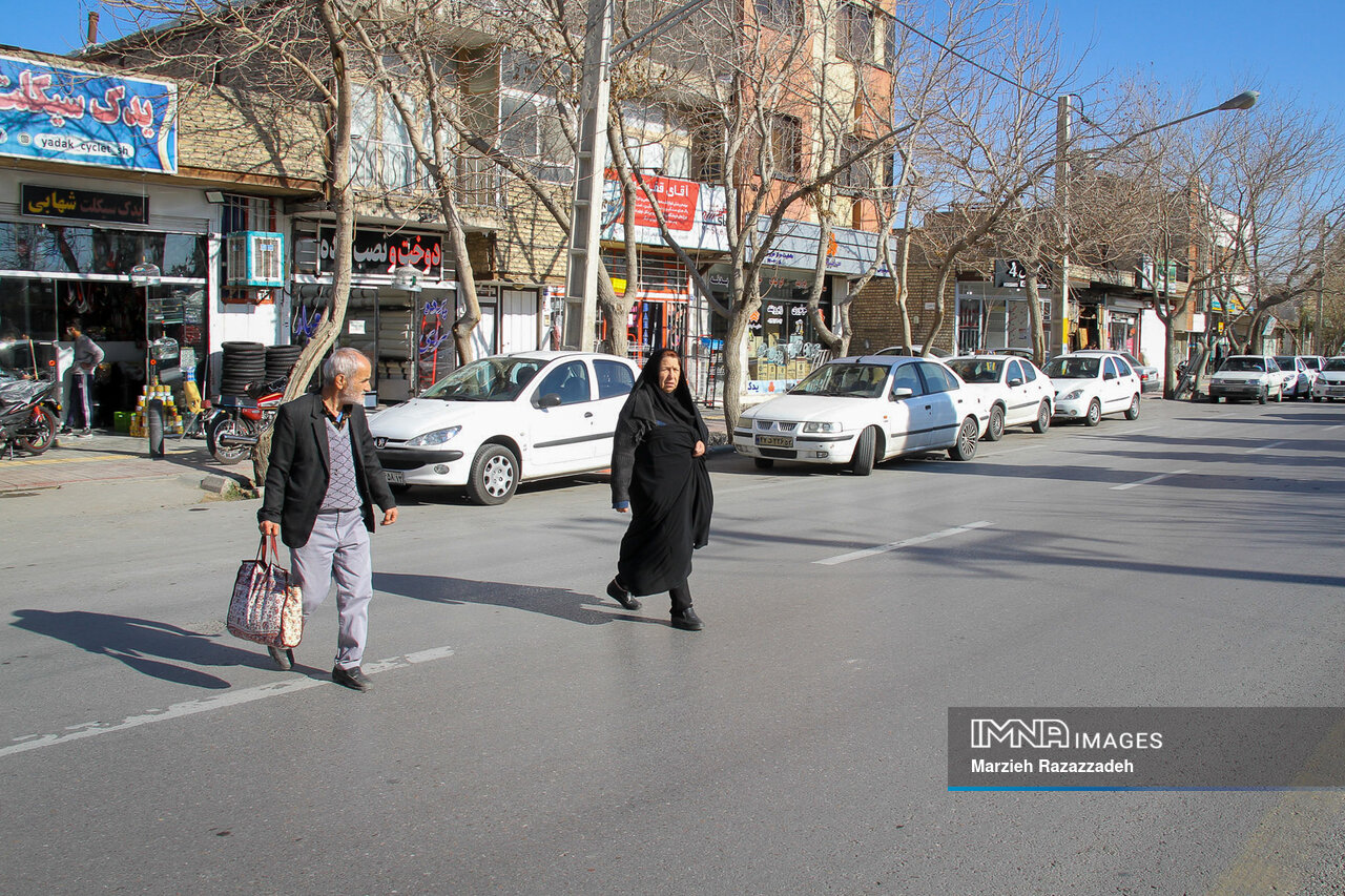 ۲۴ متری، اقلیمی پرجنبوجوش در ابعاد کوچک زندگی