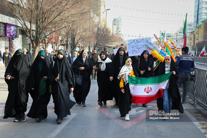 مراسم راهپیمایی 22 بهمن در مشهد مقدس