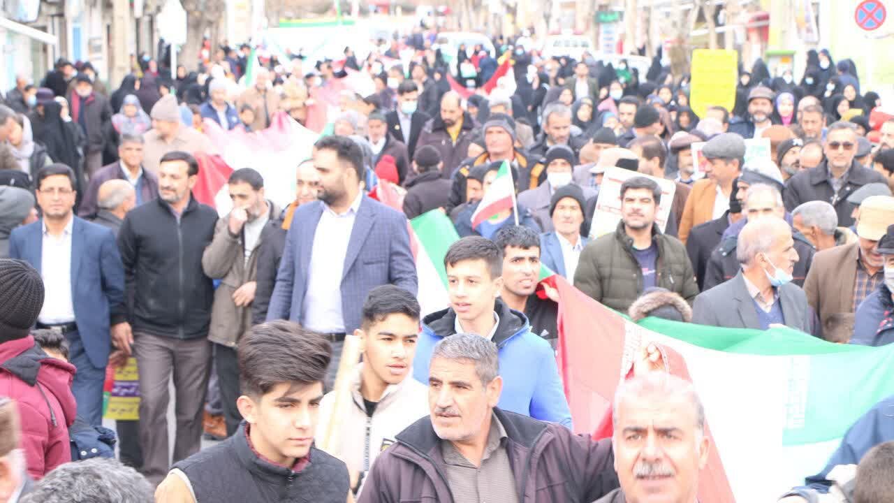 حضور حماسی مردم استان مرکزی در راهپیمایی ۲۲ بهمن