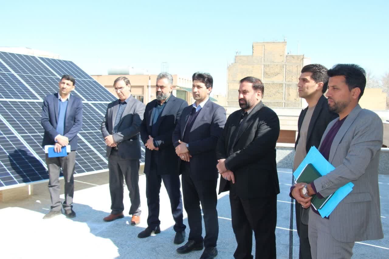 افتتاح و بهره‌برداری از پنل‌های خورشیدی ۲۰ کیلو واتی در منطقه ۱۱ اصفهان