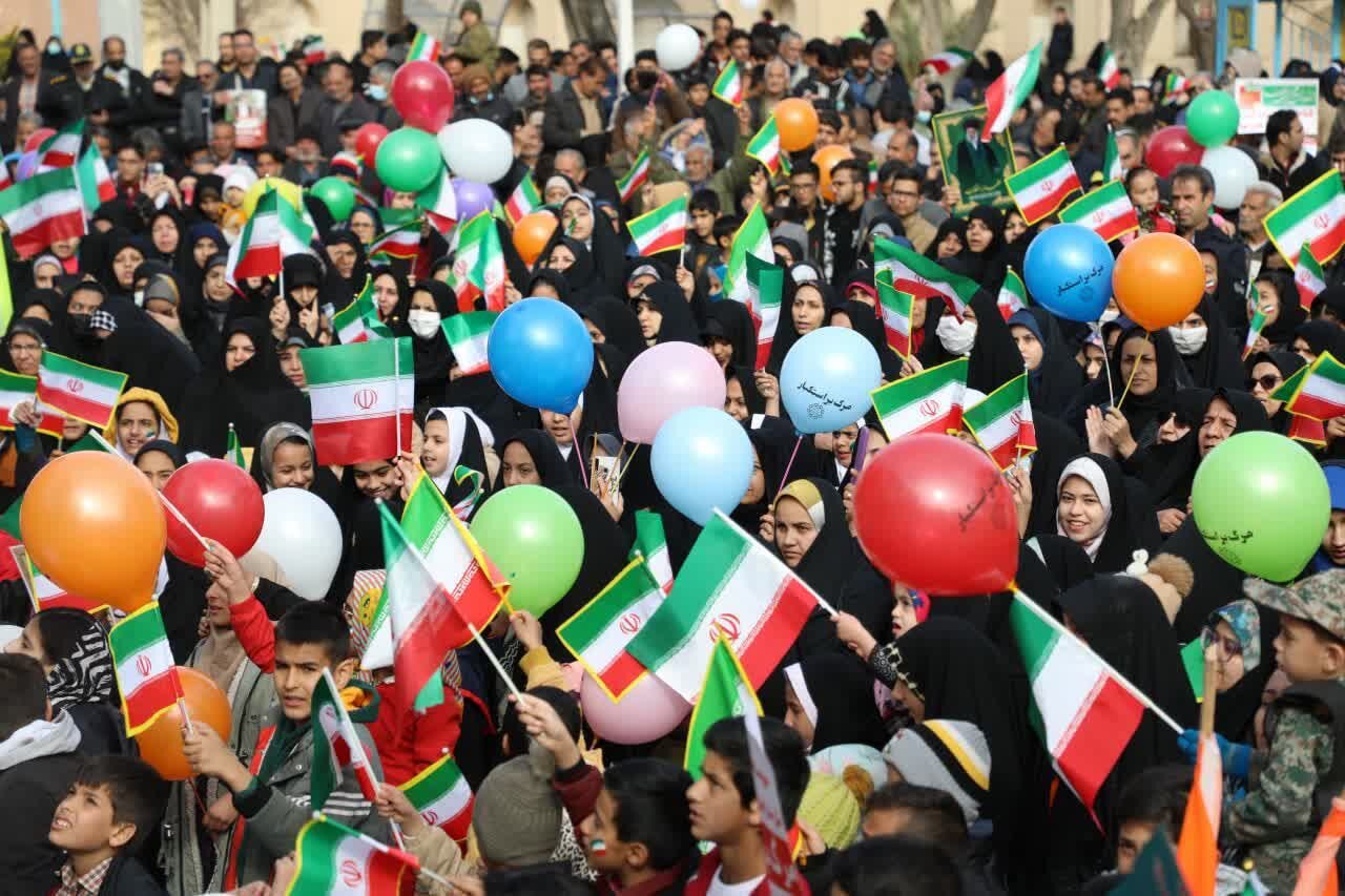 مردم ثابت کردند پشتیبان انقلاب هستند