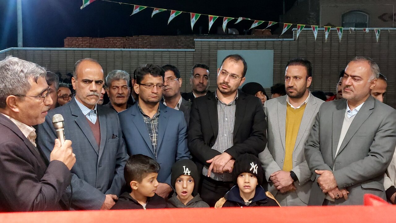 مدرسه برکت برای دانش‌آموزان شهر بافران افتتاح شد