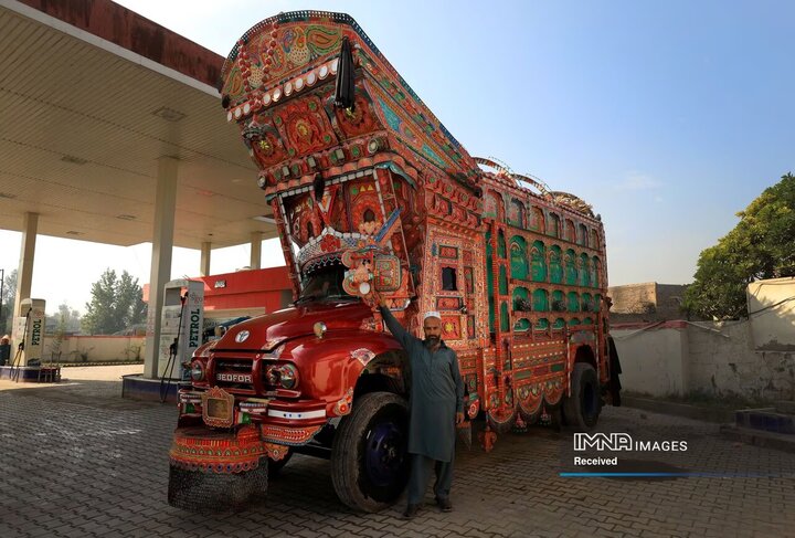 کامیون‌های رنگی پاکستان