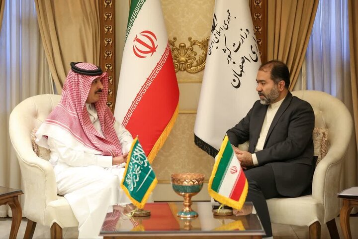 دیدار سفیر عربستان سعودی در ایران با استاندار اصفهان