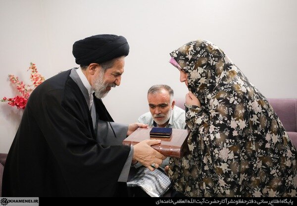 تجلیل نمایندگان رهبر انقلاب از جانبازان + تصاویر