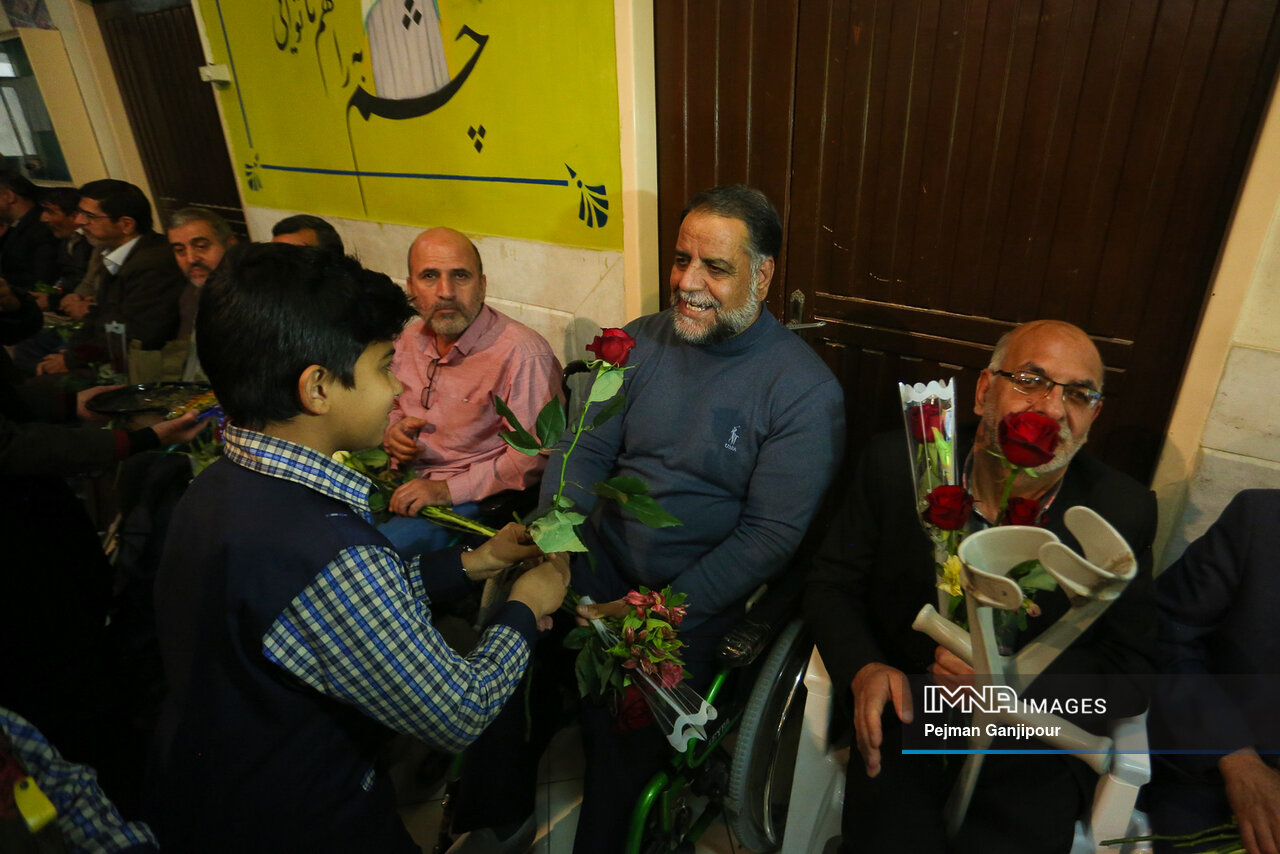 روایت ستارههای درخشان آسمان مقاومت