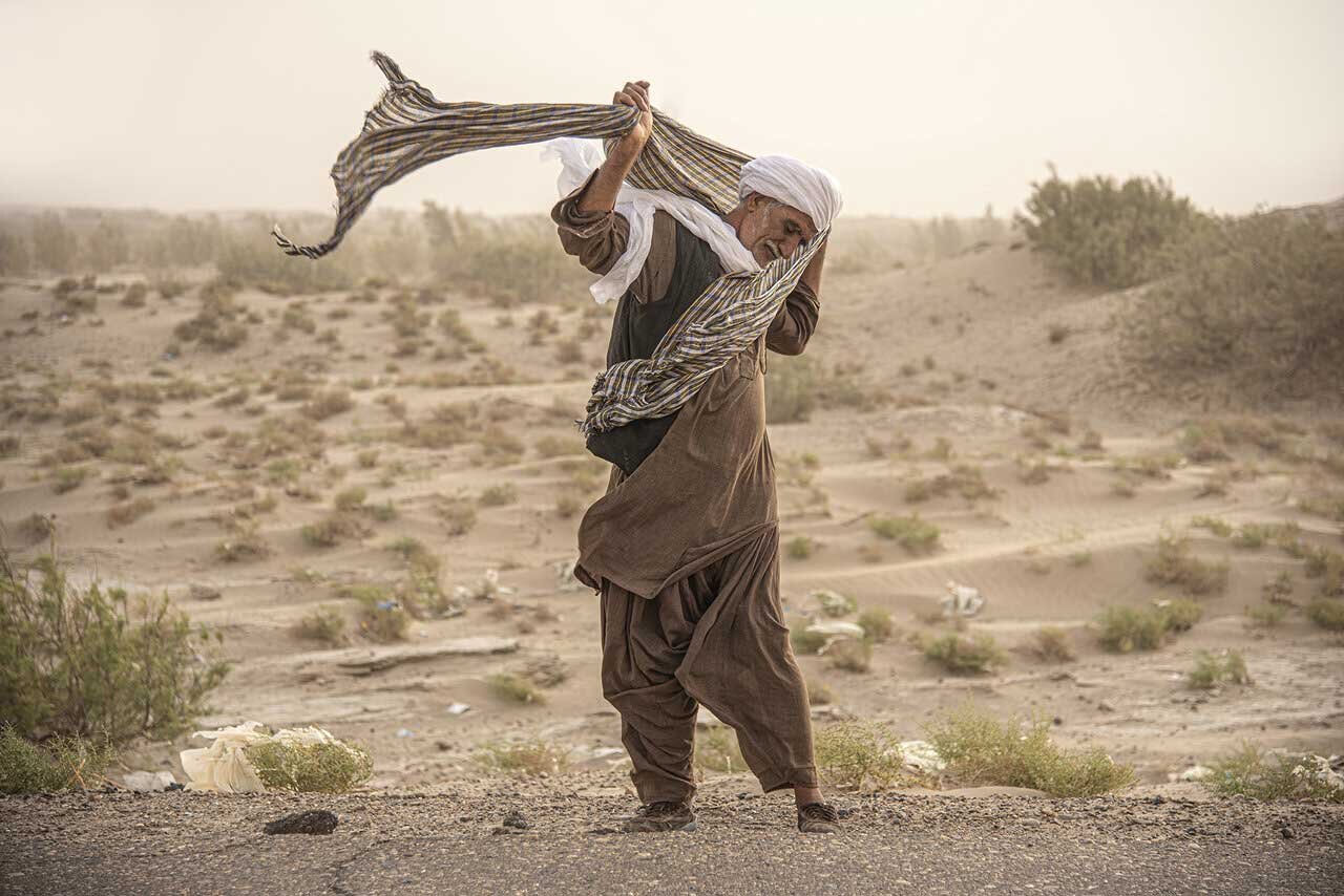 خشکی دردسرساز هامون، بلای جان سیستانیها/ نفسهایی که به شماره افتادهاند