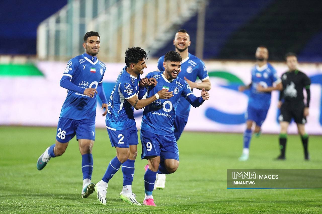 تنور داغ لیگبرتر با جدال پرسپولیس و تراکتور