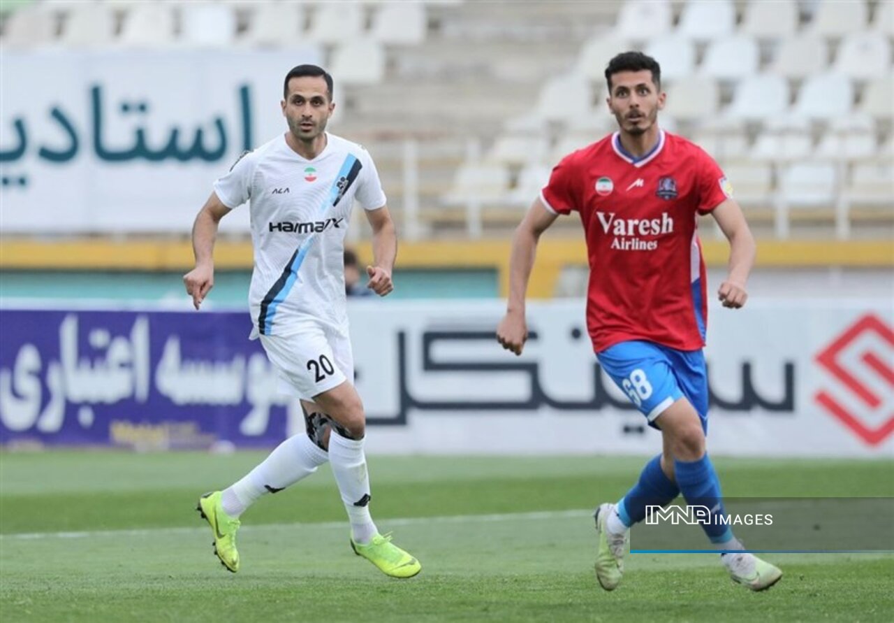 شکست پرسپولیس و برتری استقلال مقابل رقبا / اعادهحیثیت مهدی تارتار مقابل تیم سابق